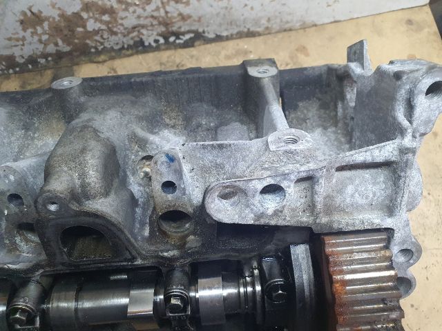 bontott DACIA DUSTER Hengerfej