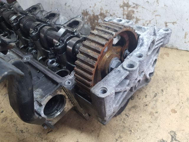 bontott DACIA DUSTER Hengerfej