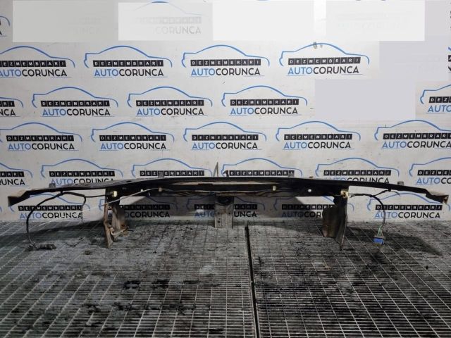 bontott DACIA DUSTER Homlokfal (Üres lemez)