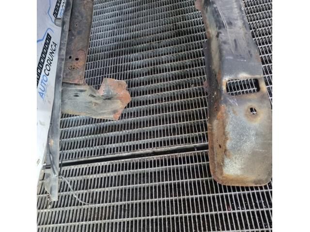 bontott DACIA DUSTER Homlokfal (Üres lemez)