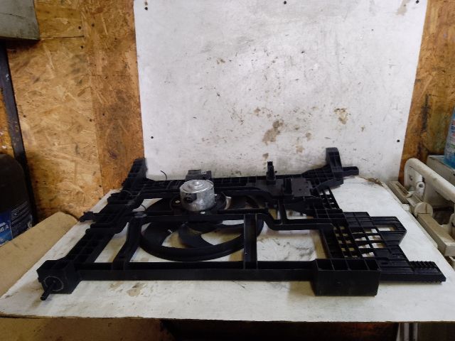 bontott DACIA DUSTER Hűtőventilátor