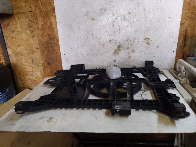 bontott DACIA DUSTER Hűtőventilátor