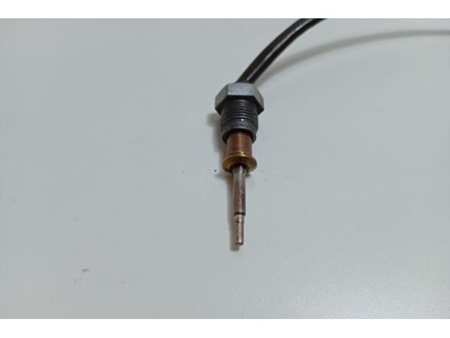 bontott DACIA DUSTER Jeladó (Magában)