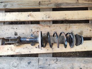 bontott DACIA DUSTER Jobb első Gólyaláb (Lengécsillapító, Rugó)