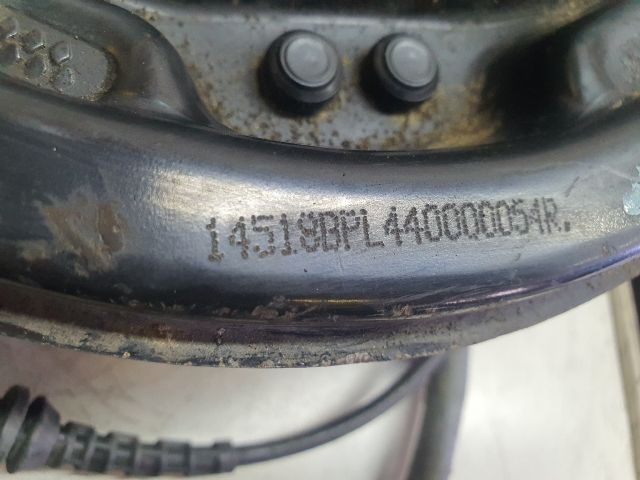 bontott DACIA DUSTER Jobb hátsó Kerékagy