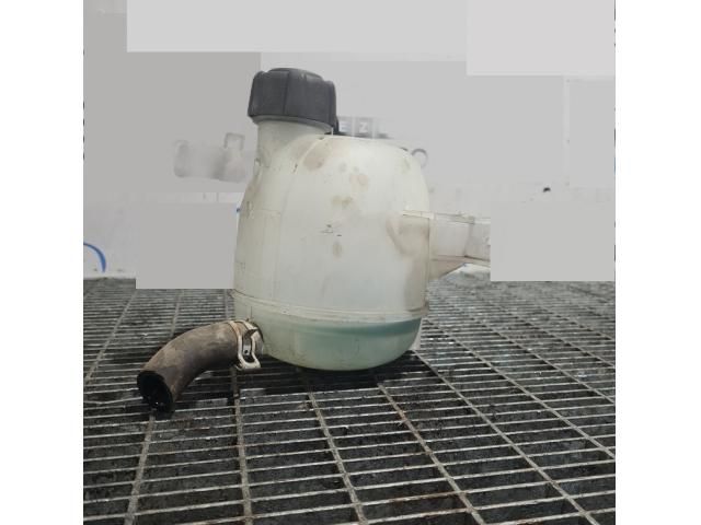 bontott DACIA DUSTER Kiegyenlítő Tartály