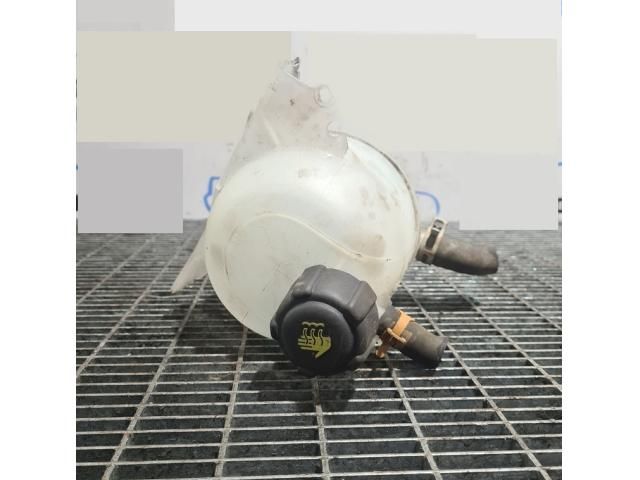 bontott DACIA DUSTER Kiegyenlítő Tartály