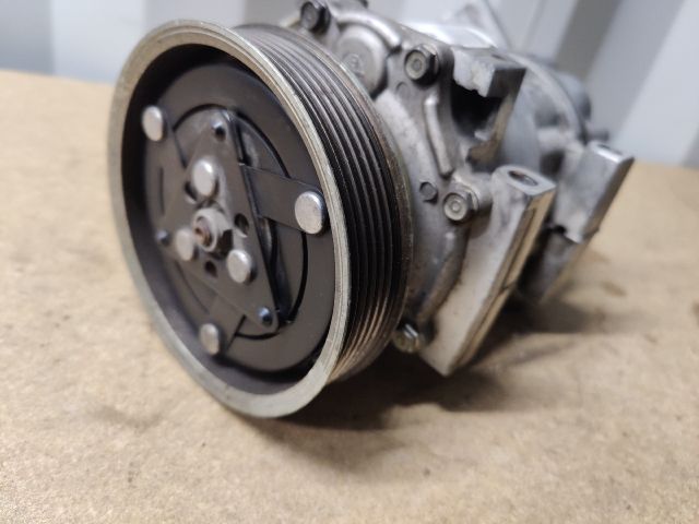 bontott DACIA DUSTER Klímakompresszor