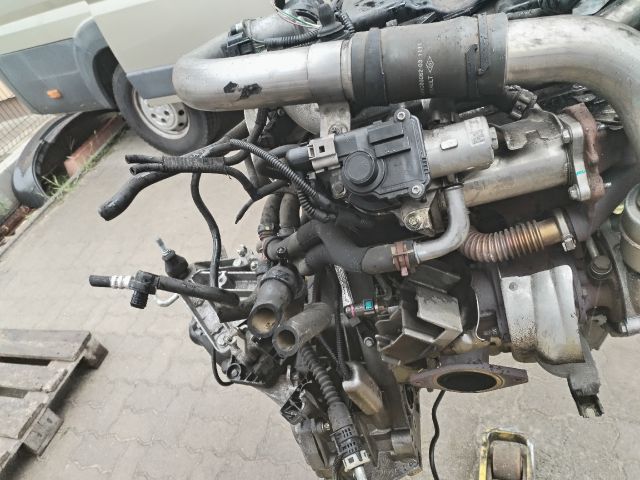 bontott DACIA DUSTER Komplett Motor (Segédberendezésekkel)