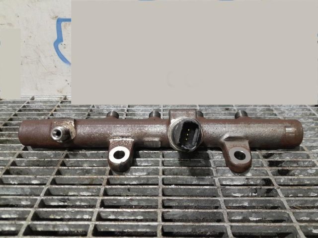 bontott DACIA DUSTER Közösnyomócső