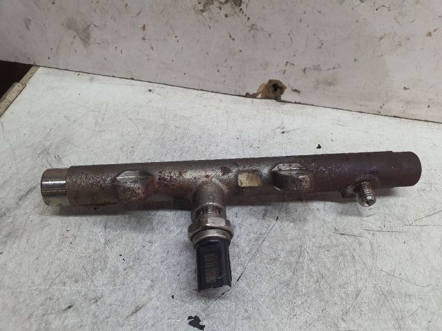 bontott DACIA DUSTER Közösnyomócső