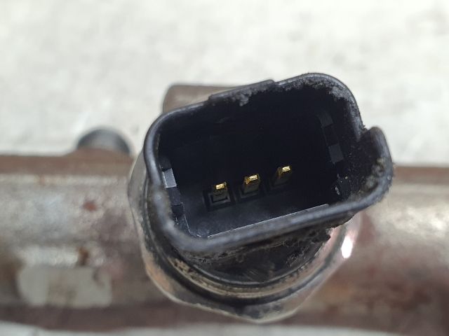 bontott DACIA DUSTER Közösnyomócső