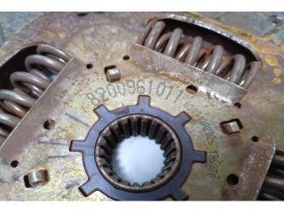 bontott DACIA DUSTER Kuplung Szett Lendkerékkel