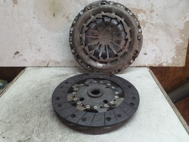 bontott DACIA DUSTER Kuplung Szett (Szerkezet, Tárcsa)