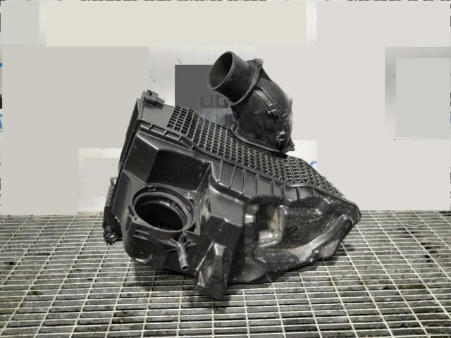 bontott DACIA DUSTER Légszűrő Ház