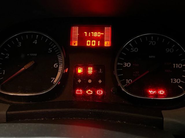 bontott DACIA DUSTER Motor (Fűzött blokk hengerfejjel)