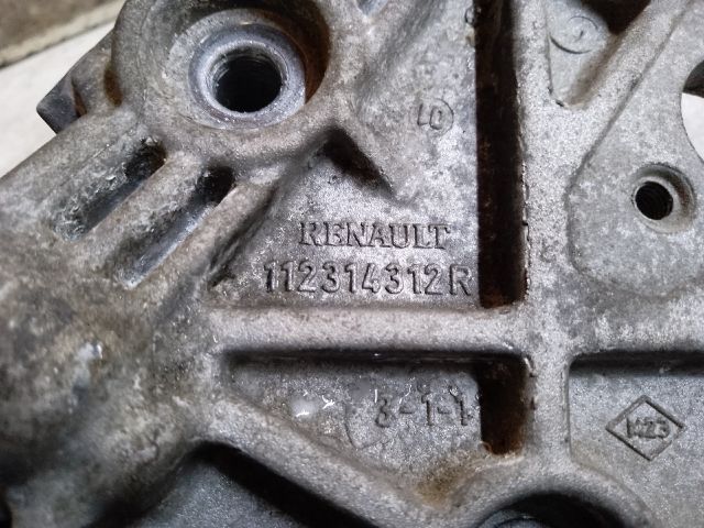 bontott DACIA DUSTER Motor Tartó Bak (Fém)