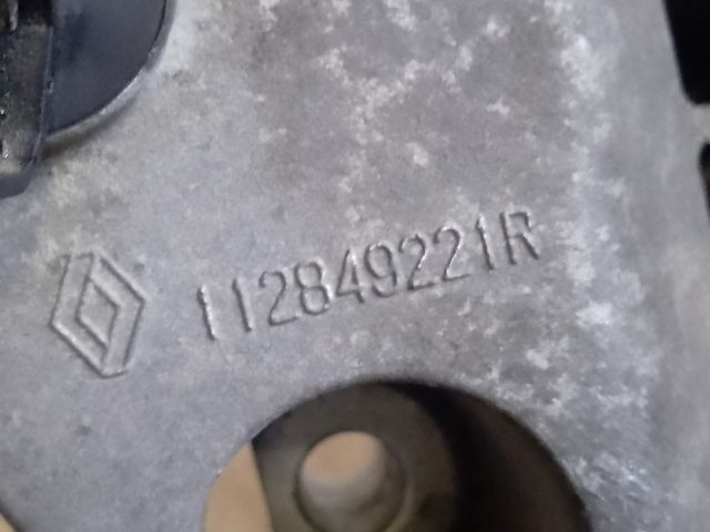 bontott DACIA DUSTER Motor Tartó Bak (Fém)