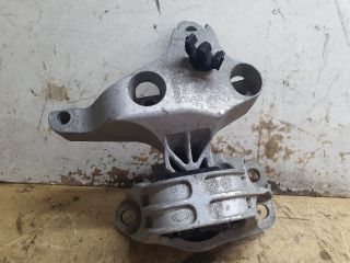 bontott DACIA DUSTER Motor Tartó Bak (Fém)