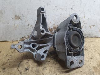 bontott DACIA DUSTER Motor Tartó Bak (Fém)