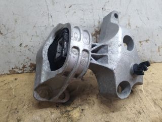 bontott DACIA DUSTER Motor Tartó Bak (Fém)