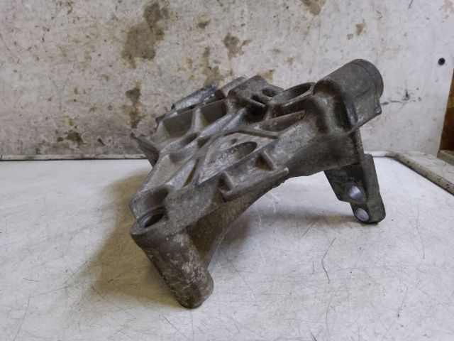 bontott DACIA DUSTER Motor Tartó Bak (Fém)