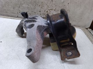 bontott DACIA DUSTER Motor Tartó Bak Jobb