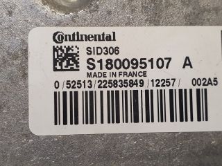 bontott DACIA DUSTER Motorvezérlő