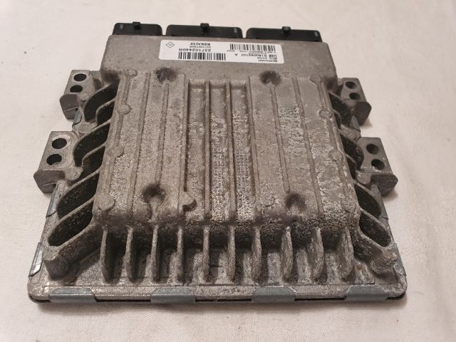 bontott DACIA DUSTER Motorvezérlő