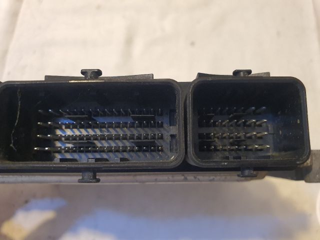 bontott DACIA DUSTER Motorvezérlő