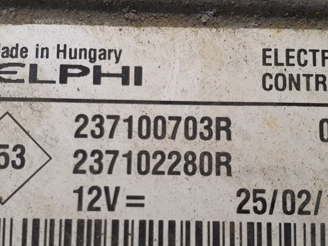 bontott DACIA DUSTER Motorvezérlő