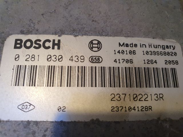 bontott DACIA DUSTER Motorvezérlő