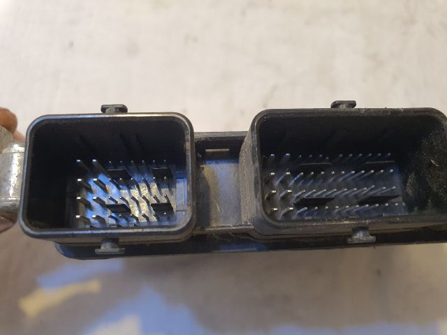 bontott DACIA DUSTER Motorvezérlő