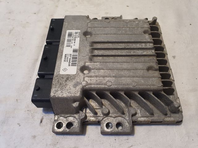 bontott DACIA DUSTER Motorvezérlő