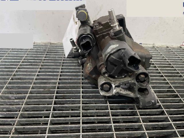 bontott DACIA DUSTER Nagynyomású Szivattyú