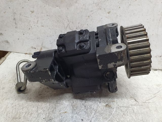 bontott DACIA DUSTER Nagynyomású Szivattyú