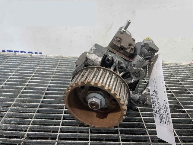 bontott DACIA DUSTER Nagynyomású Szivattyú