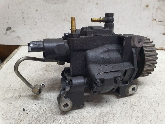 bontott DACIA DUSTER Nagynyomású Szivattyú