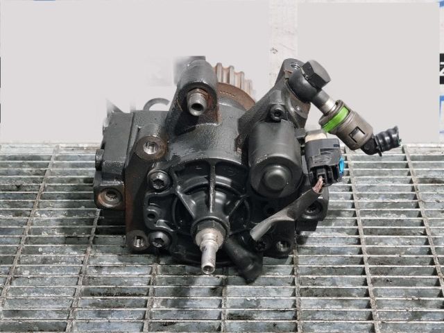 bontott DACIA DUSTER Nagynyomású Szivattyú