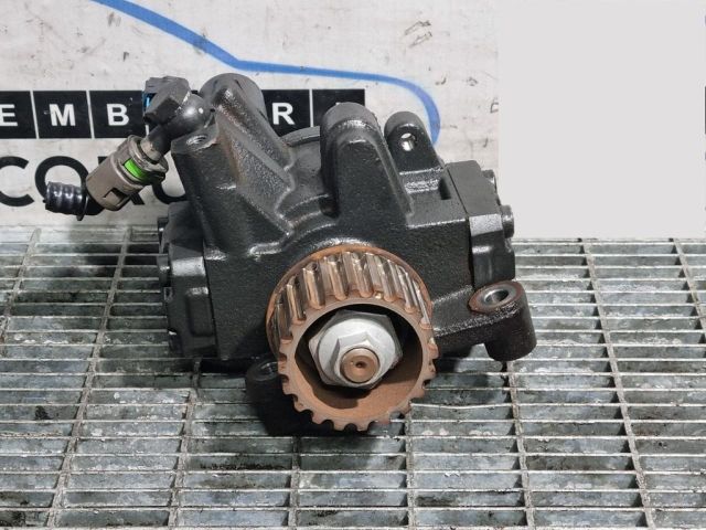 bontott DACIA DUSTER Nagynyomású Szivattyú