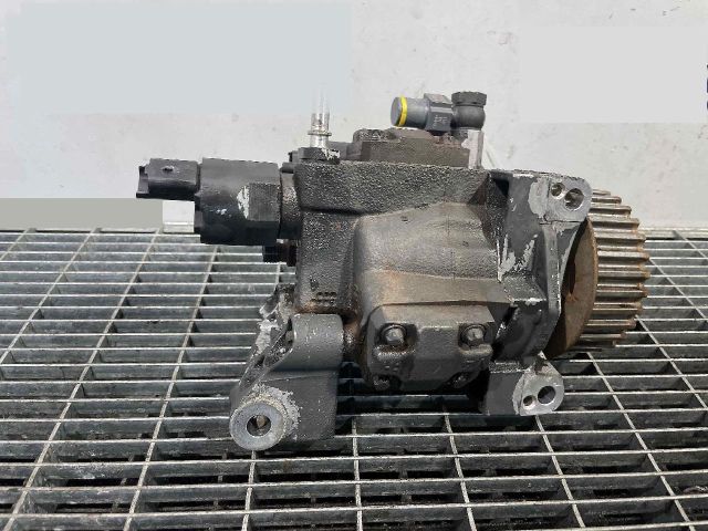 bontott DACIA DUSTER Nagynyomású Szivattyú