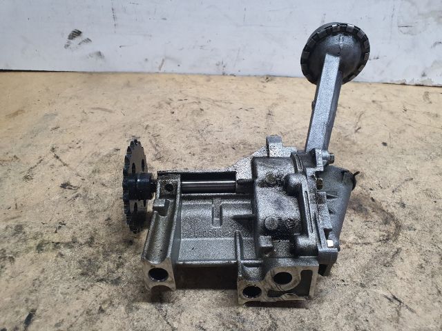 bontott DACIA DUSTER Olajszivattyú