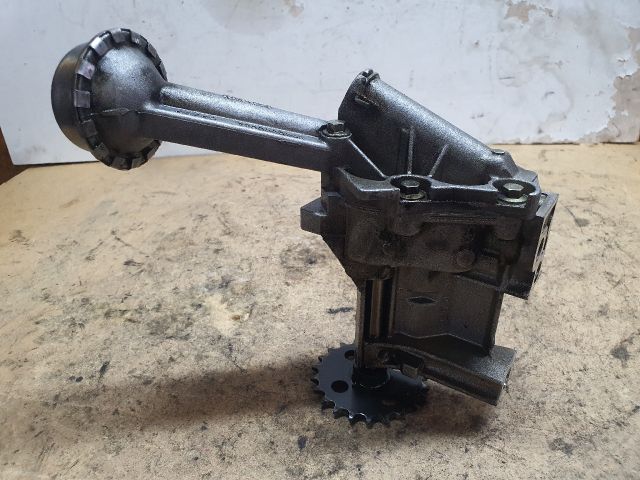 bontott DACIA DUSTER Olajszivattyú