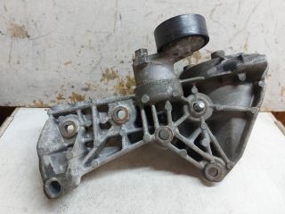 bontott DACIA DUSTER Szervó Tartó Bak Szíjfeszítővel