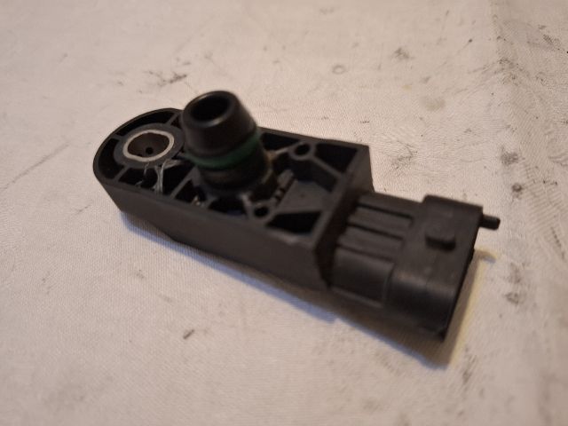 bontott DACIA DUSTER Szívócső Nyomásérzékelő