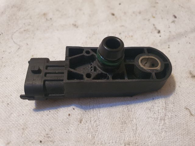 bontott DACIA DUSTER Szívócső Nyomásérzékelő