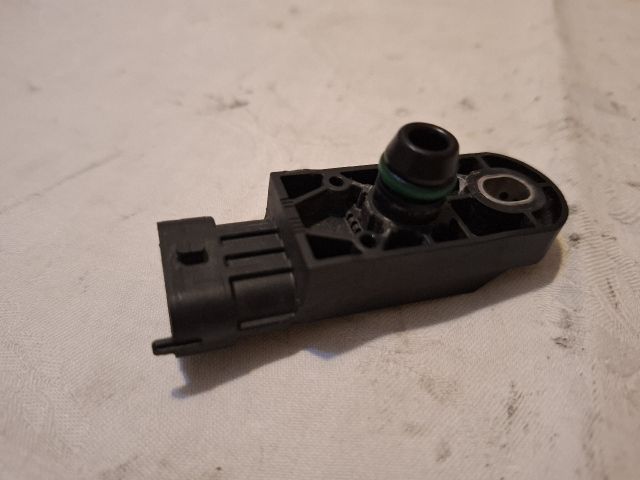 bontott DACIA DUSTER Szívócső Nyomásérzékelő