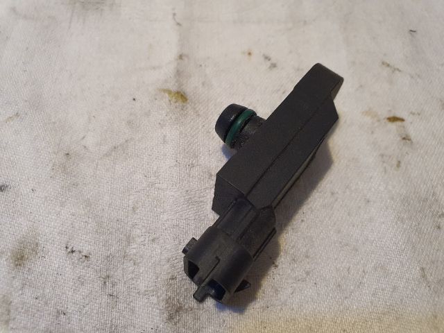 bontott DACIA DUSTER Szívócső Nyomásérzékelő