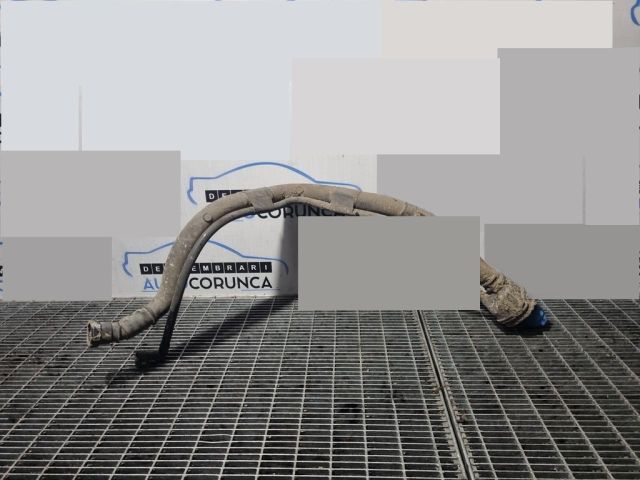 bontott DACIA DUSTER Tankbetöltő Cső (Fém)