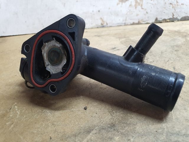 bontott DACIA DUSTER Termosztátház